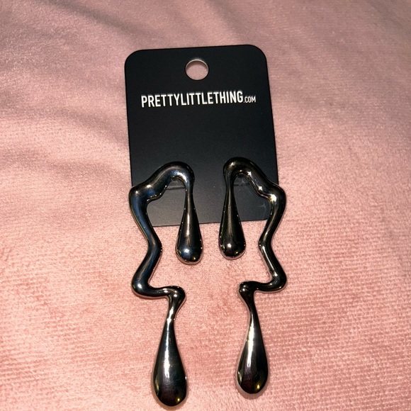 Pretty Little Things Burnished Silver Drop Earrings - Picture 3 of 5